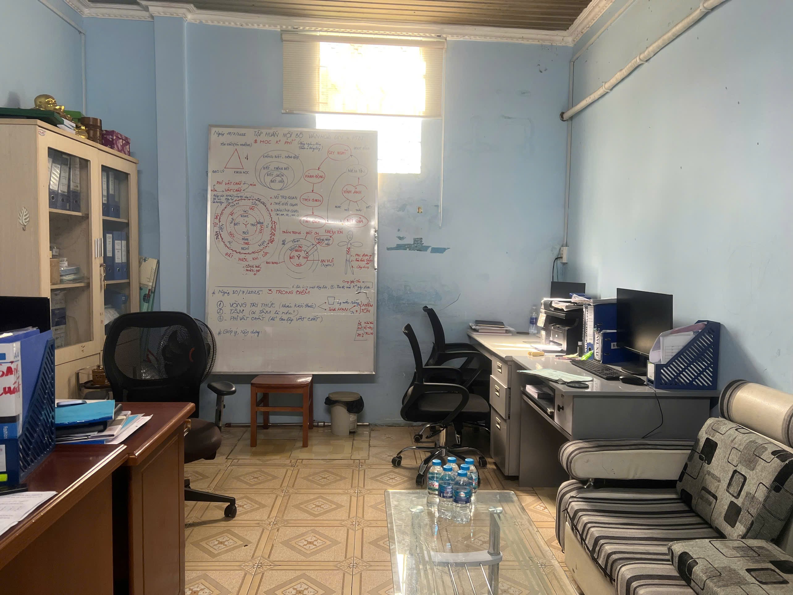 Office building 2.jpg